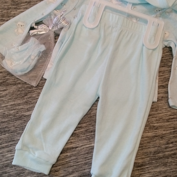 🆕Quiltex | "The Snuggle is Real" 6 Pc. Baby Boys Blue Layette Set Size 6-9 mos. - Picture 11 of 15